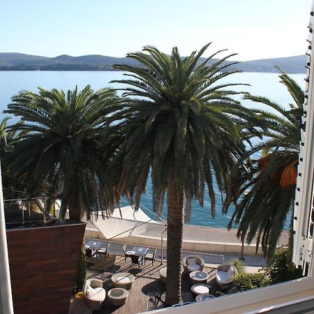 Apartamento Penthouse By The Sea Tivat Exterior foto